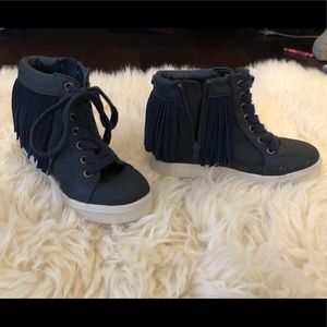 Steve Madden low wedge leather booties